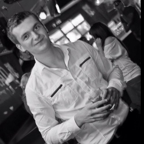 al_enz's profile picture. 