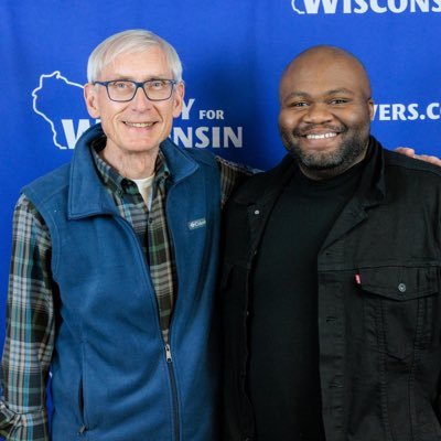 jonathanjarmon's profile picture. |Current: @powertothepolls| Formerly: @tony4wi, @WIwfp, Team @IAforWarren, @iowademocrats , @FredHubbell | Got a jug on me at all times| he/him/his