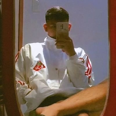 earlybooooii's profile picture. .