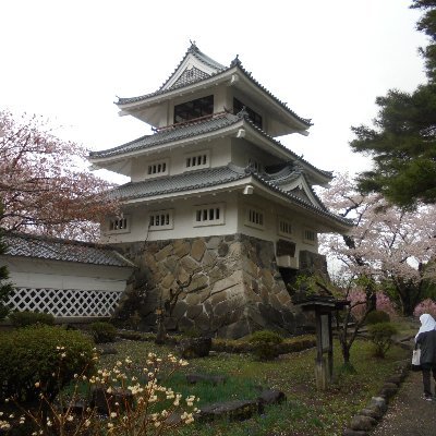 以前はただただ神社・仏閣を巡っていただけでしたが、数年前から御朱印や御首題などに興味を持つようになりました。近場から有名な所を散策するのが好きです。
散策ついでに地酒・コーヒー巡りも好きです。