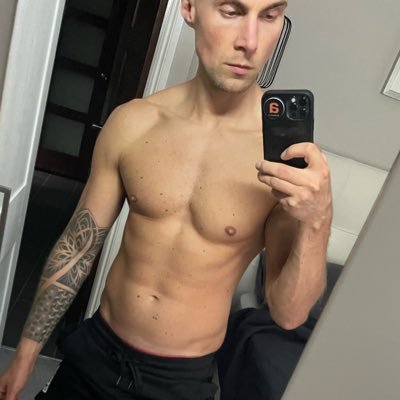 jsgfitnesscoach's profile picture. Personal Trainer and Fat Loss Coach 🏳️‍🌈💪🏼