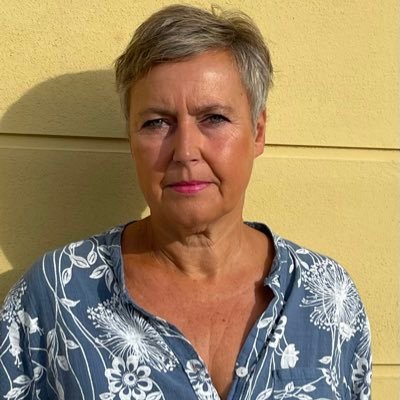 Mental fitness & Executive (e)coach / happy career & life switcher/ perfectionism / stress&BO / passion for life, people, books, pens, nature and 🇧🇪