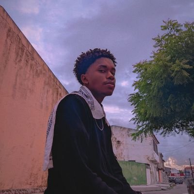 Bzn_079's profile picture. PURPLE