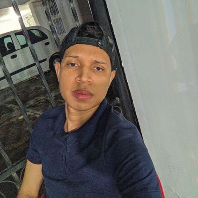 j98_11_29's profile picture. 