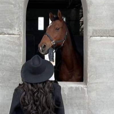 3v_2b's profile picture. 💎