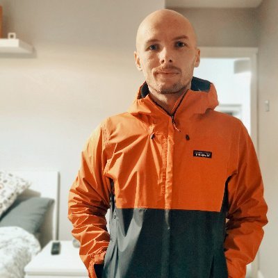 Rosstopher93's profile picture. 