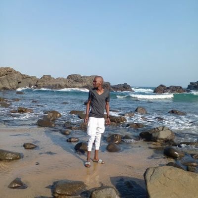 DenVille305's profile picture. Poet.