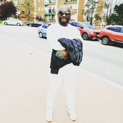 elvisbumi's profile picture. Espíritu emprendedor💸💸
Wellness⚡️⚡️
Belleza💎💎