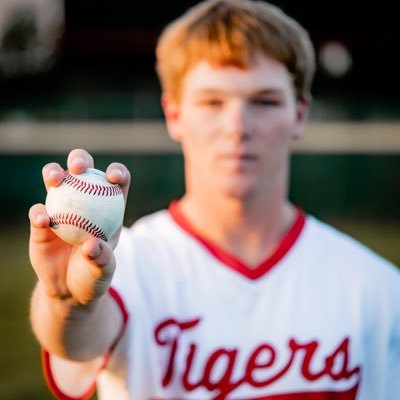 ‘23 Cedar Falls Baseball University of Dubuque Commit C/P 5’8” 180 GPA 3.92