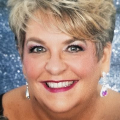 tracimartin04's profile picture. 