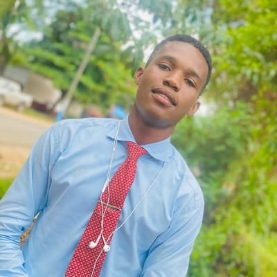 VeuillardB's profile picture. clarinetist 🎵🎶🎶