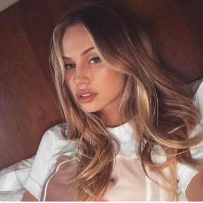 elizagctrn's profile picture. 𝖠𝗋𝖾 𝗐𝖾 𝗈𝗎𝗍 𝗈𝖿 𝗍𝗁𝖾 𝗐𝗈𝗈𝖽𝗌 ?