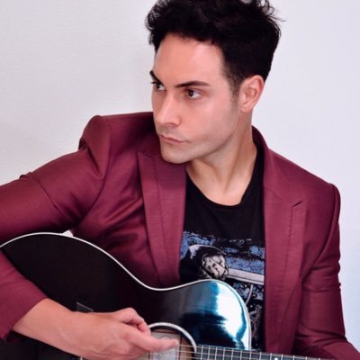 パオロ Singer & Actor in Japan. 歌手、俳優。原神、ファイナルファンタジー、ドラクエ、ヒロアカ、トウキョウホリデイ 、エアペイCMなど出演中。お仕事のご依頼はメールでも承っています。宅録可。 paoloandreadp@gmail.com