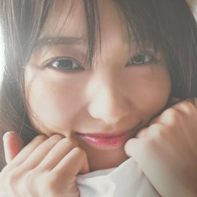 今までリア垢で色々やってきたけど、やっぱり別であった方がいいなと思って作りました!ゆっかー推しです。ばりーず。 高校生で欅坂46に出会ってからかれこれ長いもんで社会人2年目になりました。#菅井友香 #櫻坂46 #櫻坂46推しと繋がりたい