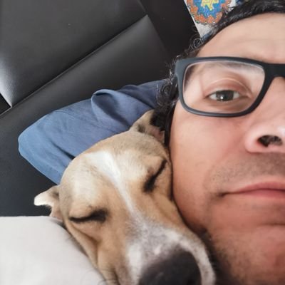 Amante de la música, la tecnología, literatura, ajedrez y el automovilismo. Nada cura mejor el alma que una buena caminata
