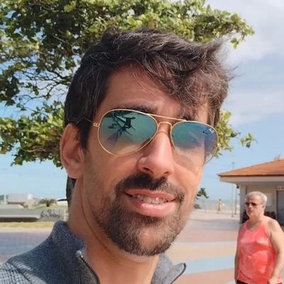 Caminhando, cantando e seguindo a canção.