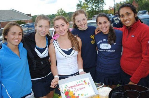 lcoz724's profile picture. 