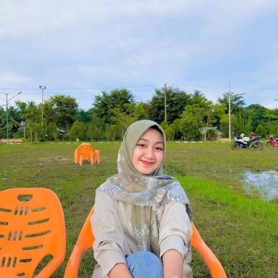 PutriNafadin's profile picture. 