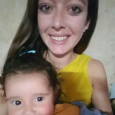 CamilaP1899's profile picture. Familia de dos, Emma Aitana! 👭🎀
Tomar impulso y llegar más alto💪
LargavidaalRock🎸
Deportes muchos, pero ninguno como el Fútbol⚽ Real Madrid❤
NACIONAL❤Y Box❤