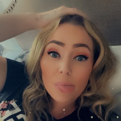 SheEO1981's profile picture. Mom first. EntepreneuHER second. Proud mom of 3 beautiful girls. College Graduate at 41. 🥳  New small business owner.