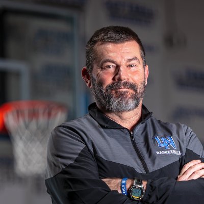 Father/Husband/Head Coach @LakeNormanMBB Proponent @CarolinaRiptide