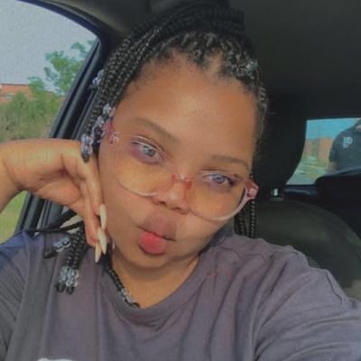 🇿🇦
iOnly Girlfriend🤺❤ and you can also follow me on Instagram @Leezy_omuhle I'll follow back❤