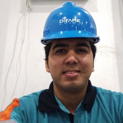 tiene café en su mirada, eso explica porque me quita el sueño