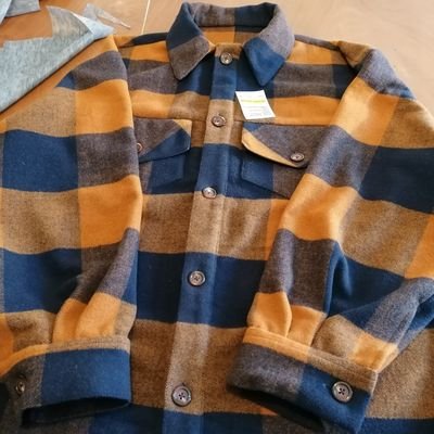 ArtisanPartisa1's profile picture. Lancashire based bespoke clothing and slow fashion workshop. Garment renovation and repair. Interior textile arts.