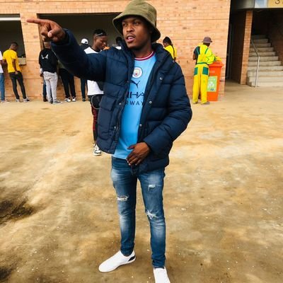 📚 Bed graduate. Do what you love and love what you do. Long-life learner. #Upthebucs☠️ ManCity 
Deep house music. 🎶❤️