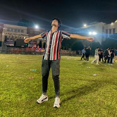 thakursachintwt's profile picture. 