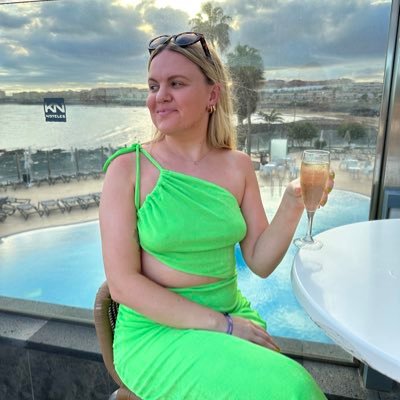 Laur_Wilko's profile picture. (she/her) London-based, mental health advocate and charity fundraiser ✨