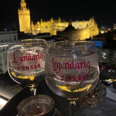 roslop90m's profile picture. Amante de la vida y si es buena, mejor aún.