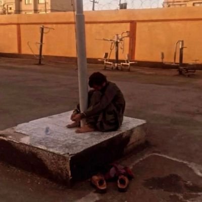 پایه دین را فقط دنیا پرستان ساختند./خالق دنیا ندارد دین فقط عشق است همین!!