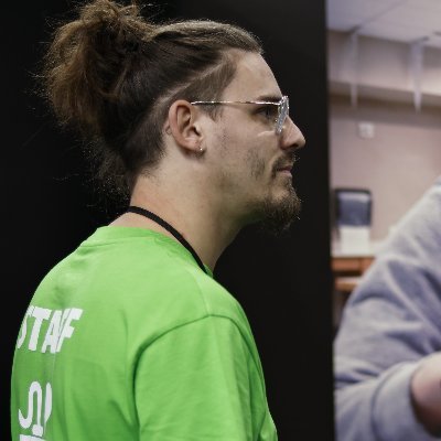 iOneGeek Profile