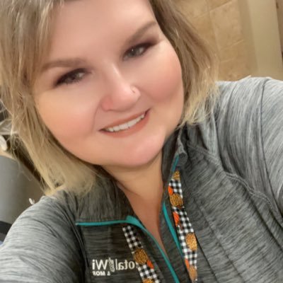 thebentows's profile picture. take one day at a time….