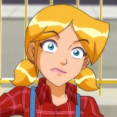 danisaigeon's profile picture. Sea hag and amateur crocheter. Opinions are my own. She/Her.