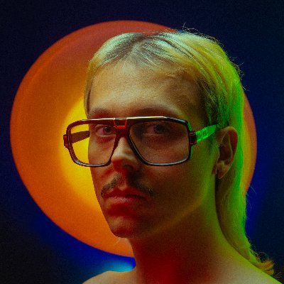 Spaghetti Artist.
Hartweizengrieß Enthusiast.
Balloon Lover.
Jeff Koons' biggest nightmare.
▲●■: https://t.co/FHAGWt3peo
damianhorst.tez