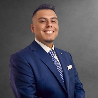 AgentSantiMunoz's profile picture. Realtor for SellState Achievers