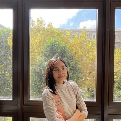 Linguist/Phraseologist/(Meta)lexicographer 📚 Hispanista 💃🏻 Profesora de ELE 👩🏻🏫 Amateur runner 🏃🏻♀️ Plant mom 🪴Squirrel mom 🐿️ Chicken mom 🐣