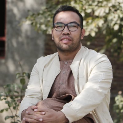 MukhtarModabb's profile picture. بخشش بزرگترین انتقام است!