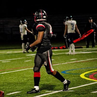 5,9/205lbGPA:3.2 CO2025 WR-RB/LB Email: Jhostinsalmeron@gmail.com