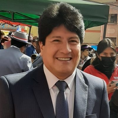 SolanoCorina's profile picture. Cuando estés triste mira el cielo y te darás cuenta de que el sol también está solo pero sigue brillando... 🌞🌞🌞