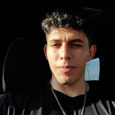 BotNavaJosue's profile picture. Vengo a leer los ya repetidos chistes. Twitter si te borra la cuenta si andas de emo no como el gei de fb. Voy a tirar hate. Estoy sentenciado a tener que vivir