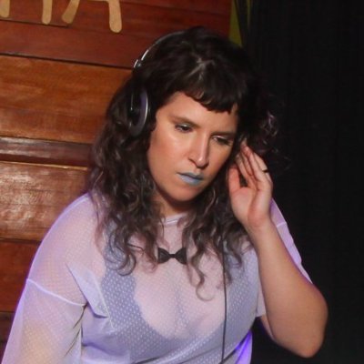 Atriz, produtora, comunicadora, DJ, ativista e 1 pá de coisa
Criadora da @desmanipuladora
💙Política, Crypto, FPS, NFT, Music, Metaverse
