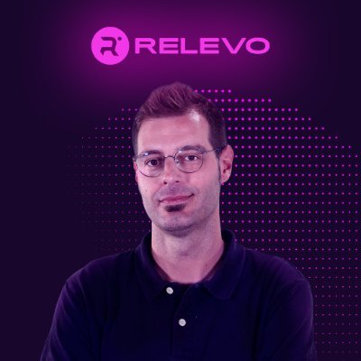 Periodista | Crecí en @Relevo, @europapress y @horablanquiazul | Autor de @MemoriasDelLega y Leganés es de Primera | A una isla desierta me iría con un balón.