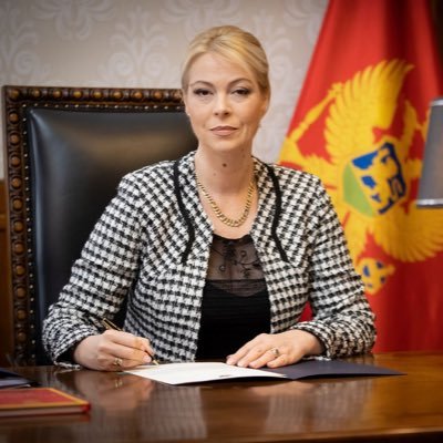 Former President of the Parliament 🇲🇪