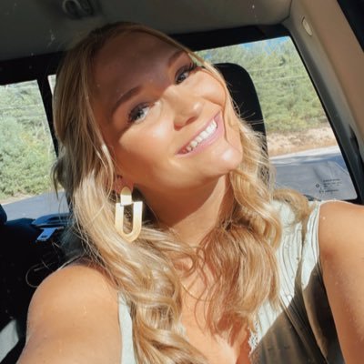 BradfieldLydia's profile picture. umaine ‘24