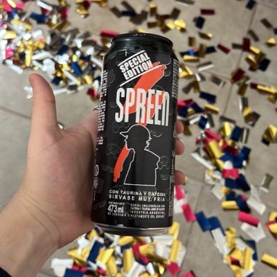 Speed Unlimited Energy Drink es una bebida sin alcohol, que contiene Cafeína, Taurina y Vitaminas. XD
