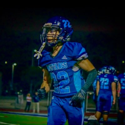 5’5 140 lbs | RB/sLWr | class 2024 | 3.8 GPA | Otay ranch hs Email: Issaclopez02142@gmail.con