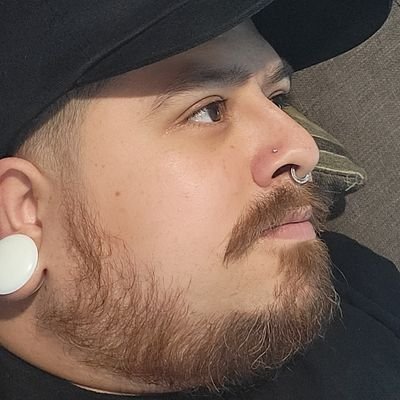mariachiv's profile picture. Licensed Barber
Beginner Photographer